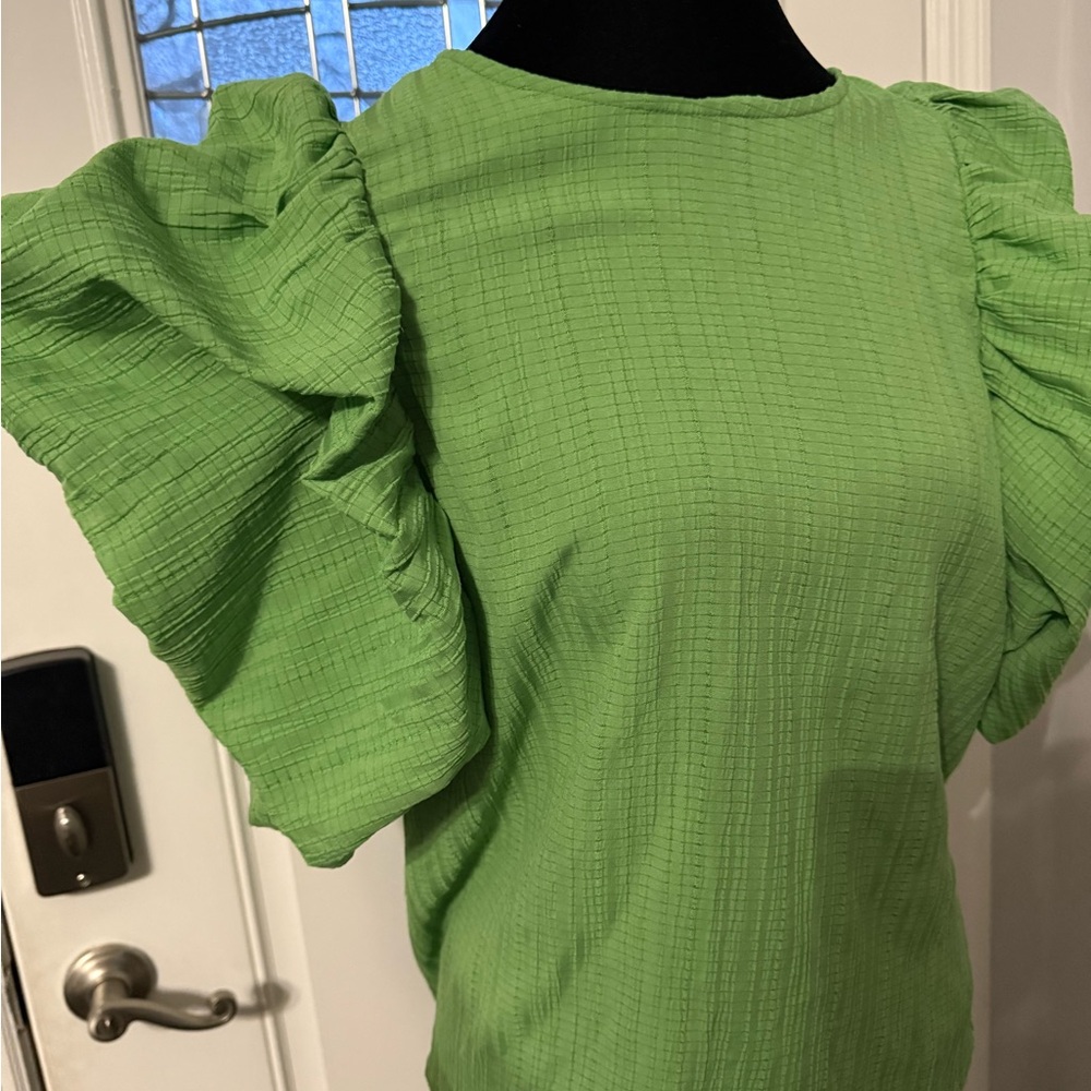 Green Ruffle 3/4 Sleeve Top - Picture 2 of 4